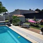 Meuble Et Equipe Avec Jardin Et Terrasse Privee Beurlay