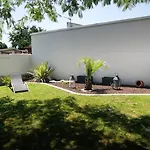 Дом отдыха Meuble Et Equipe Avec Jardin Et Terrasse Privee *