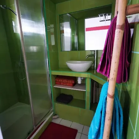 Meuble Et Equipe Avec Jardin Et Terrasse Privee Дом отдыха