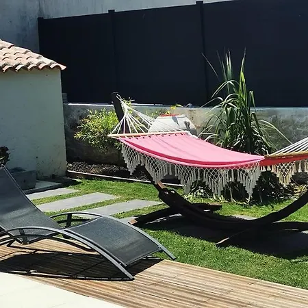 Nyaraló Meuble Et Equipe Avec Jardin Et Terrasse Privee Beurlay